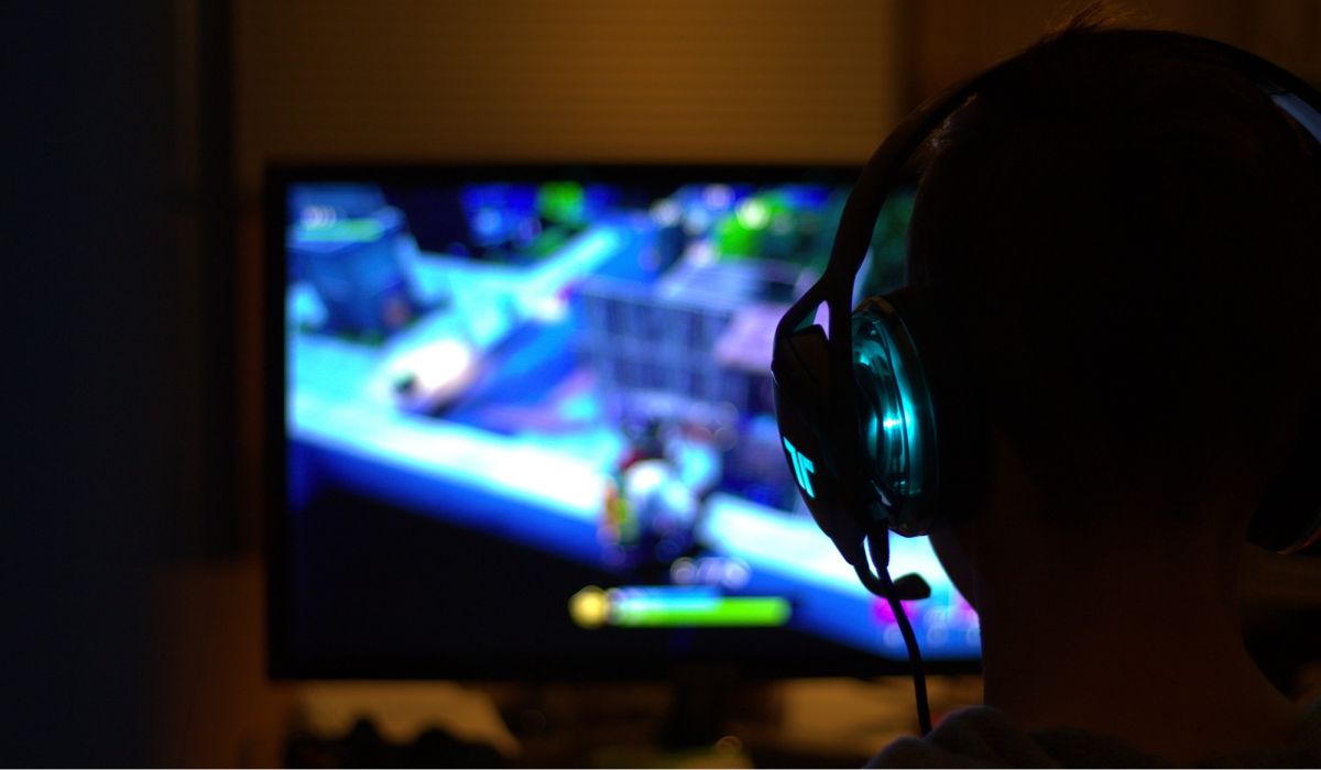 Main image of Fortnite on Mac: Why There's No Native Client and What Players Use Instead